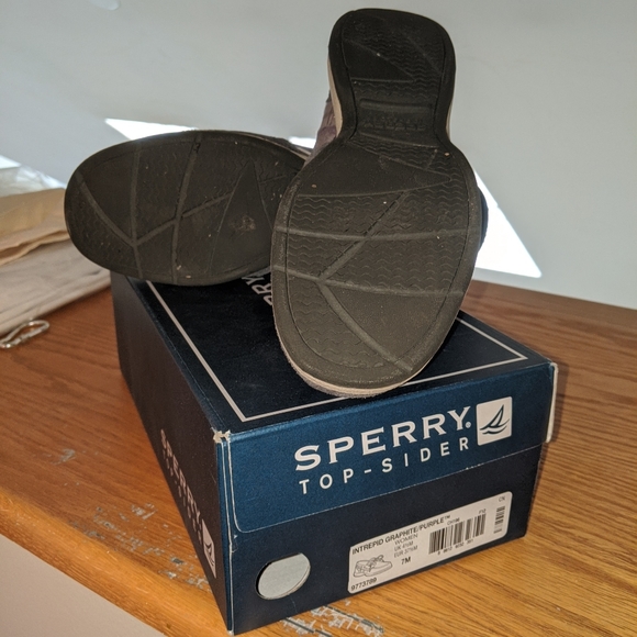 Sperry Topsider Gray with purple plaid - Picture 2 of 2